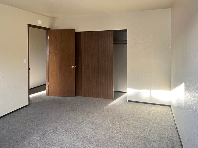 Foto del edificio - 2368 Blue Jay Ct