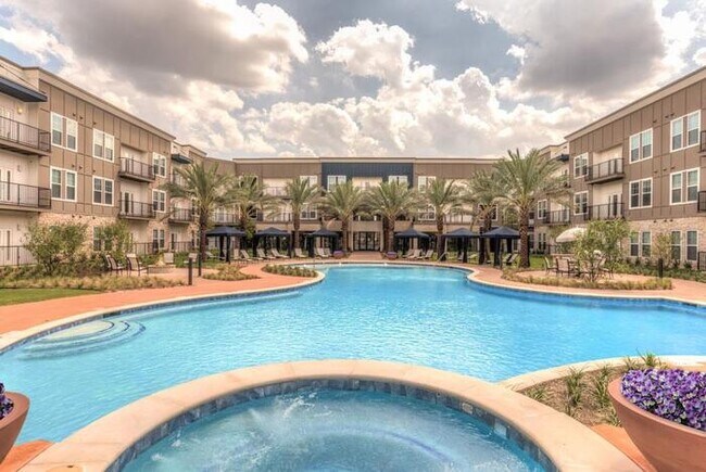 Building Photo - 19400 W Bellfort