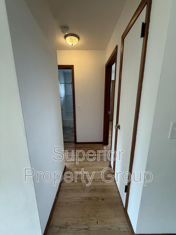 Foto del edificio - 1723 Blossom Ln