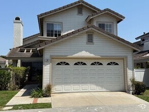 Building Photo - 30 Briarglen