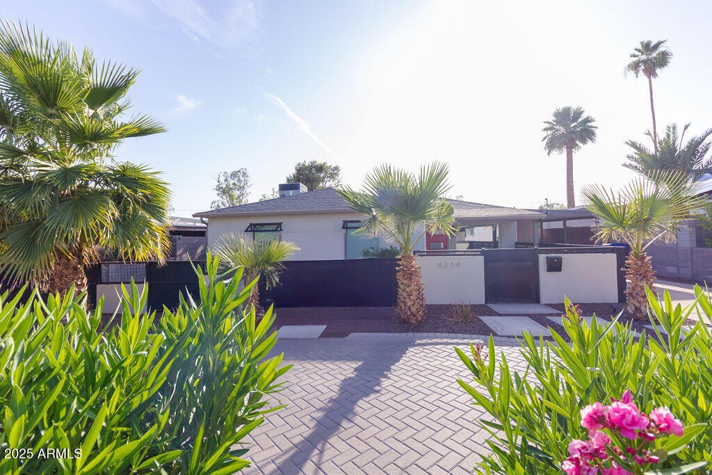 Foto principal - 4214 N 20th St