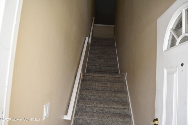 Building Photo - 1040 Venetian Dr