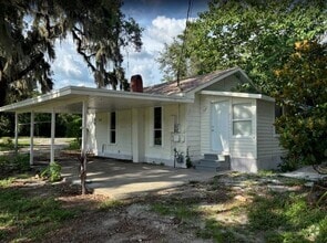 Building Photo - 1318 Neely Dr