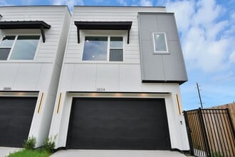 Building Photo - 2604 Winbern St