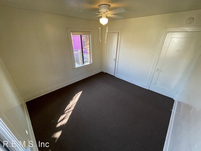 Building Photo - 2 br, 1 bath House - 1729 W 65th Place