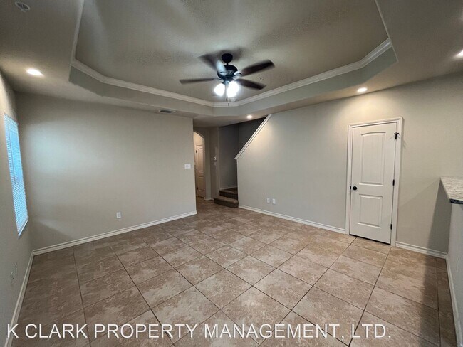 Foto del edificio - 3 br, 2.5 bath House - 6522 MARCEL WAY #101