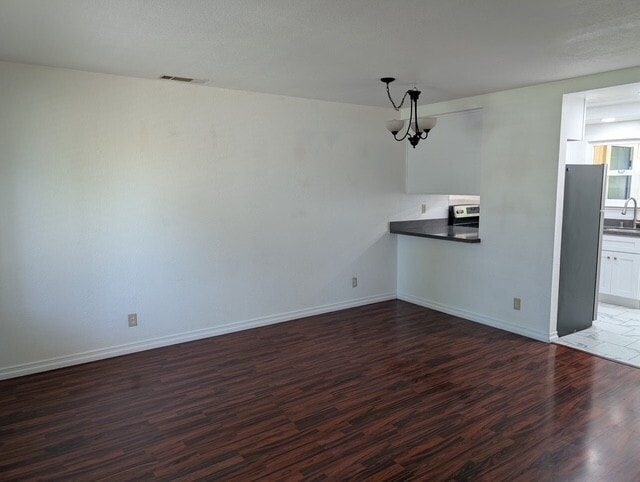 Foto del edificio - First-Level Townhome with Private Patio