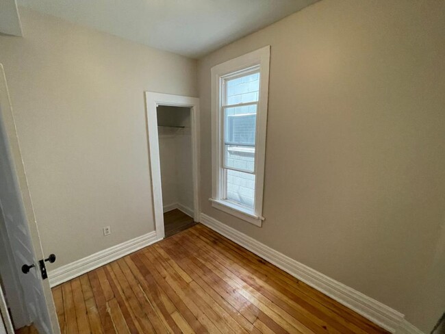 Foto del edificio - 2 bedroom in Chicago IL 60622