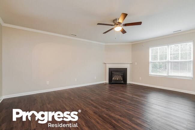 Foto del edificio - 6824 Horseback Lane