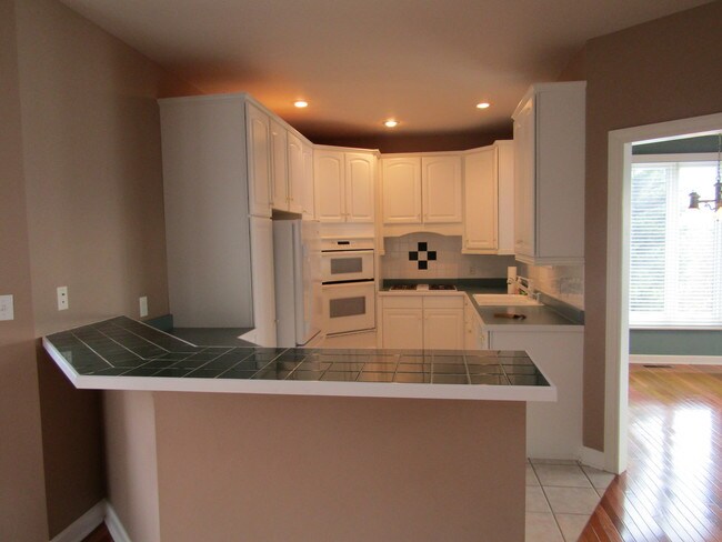 Building Photo - 145 Arnold Palmer Dr
