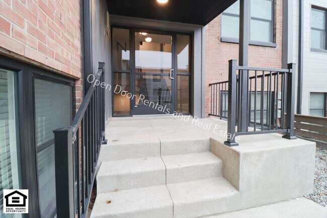 Foto del edificio - 1823 Griswold Dr