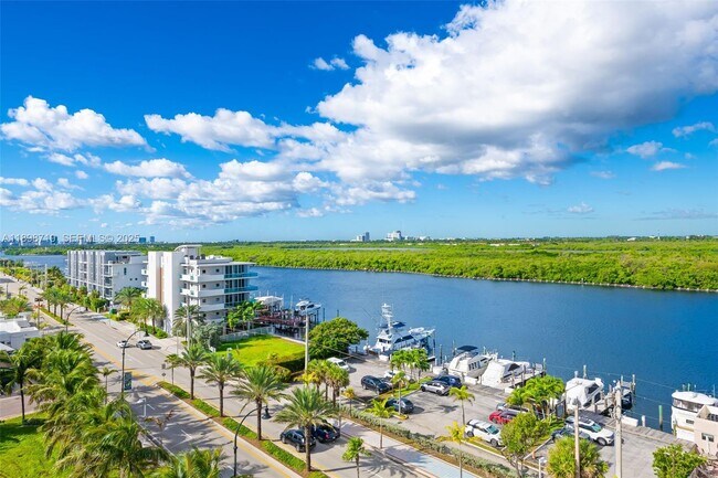 Foto del edificio - 3111 N Ocean Dr