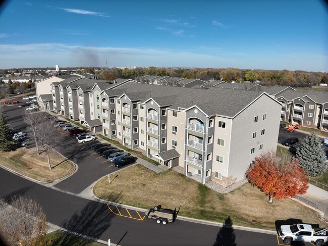 3D Exterior - Stonehedge Apartments