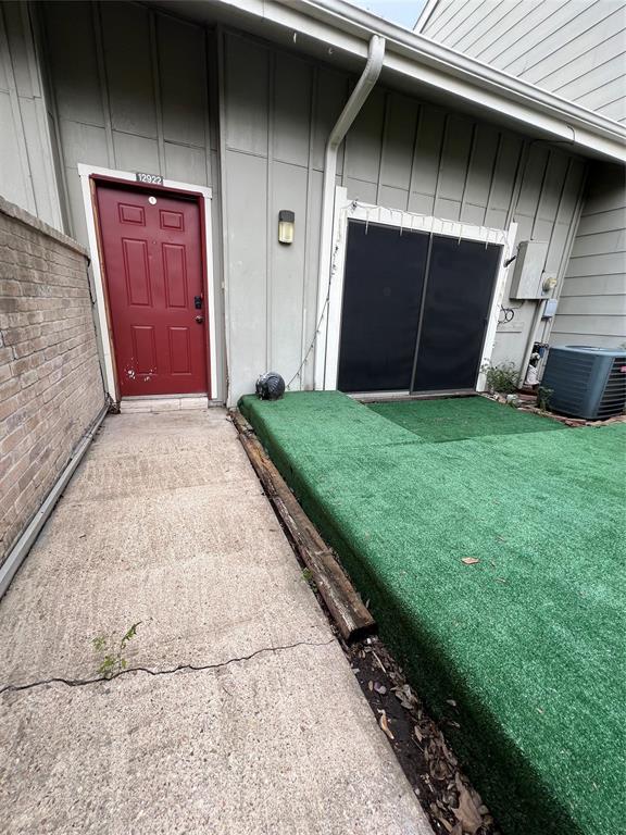 Building Photo - 12922 Wirevine Ln