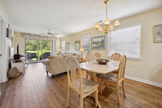 Building Photo - 22 Greenbriar Ave