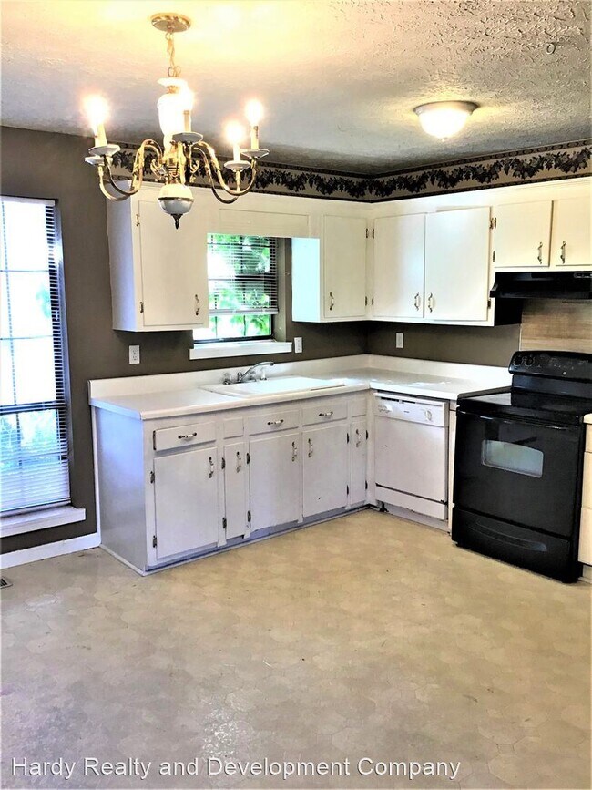 Building Photo - 3 br, 2 bath House - 36 Sunny Heights Drive