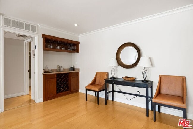 Foto del edificio - 11965 Gorham Ave