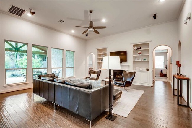 Building Photo - 112 Clear Ridge Cove