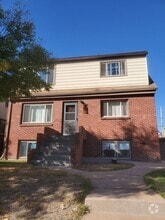 Building Photo - 708 W 1st Ave