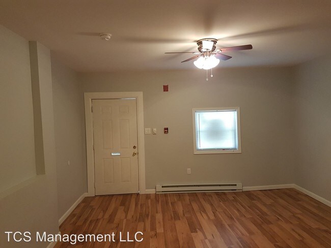 Foto del edificio - 5235 Woodland Ave