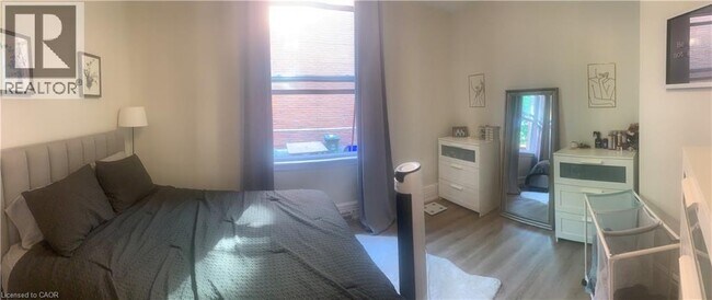 Building Photo - 219 Stinson St