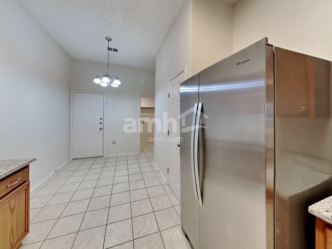 Building Photo - 1041 McKavett Dr