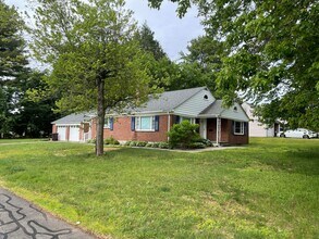 Building Photo - 303 Barbour Rd