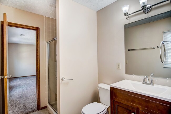 Building Photo - 7952 Hightree Dr