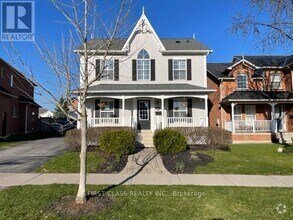 Building Photo - 19 Dopp Crescent