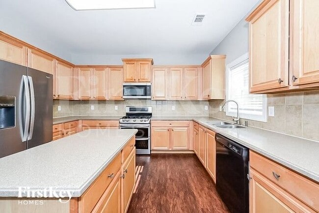 Building Photo - 1575 Ethans Way