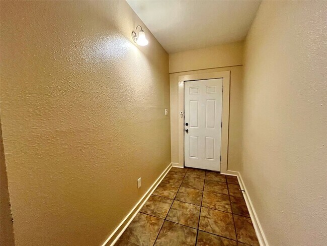 Photo - 301 Amarillo Street Unit Apartment