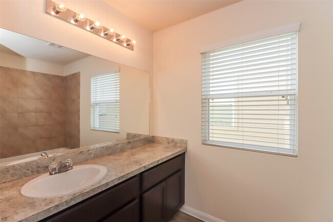Foto del edificio - 25722 Hazy Elm Ln