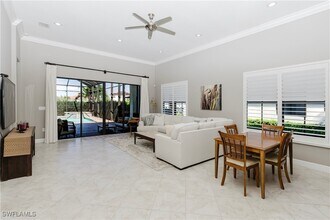 Building Photo - 5265 Messina St