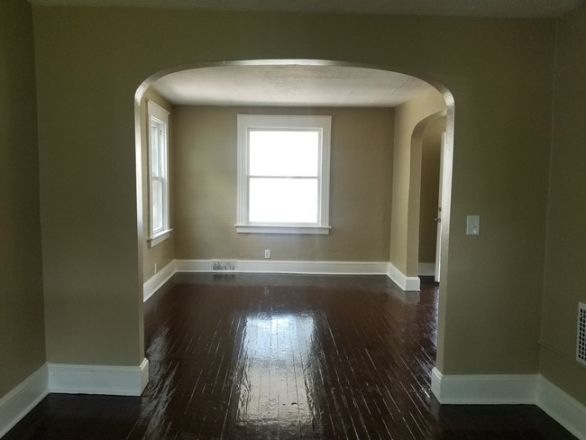 Building Photo - 177 Roycroft Drive