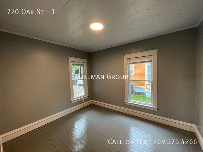 Foto del edificio - 720 Oak St