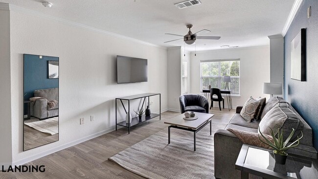 Building Photo - 210 Hillwood Blvd