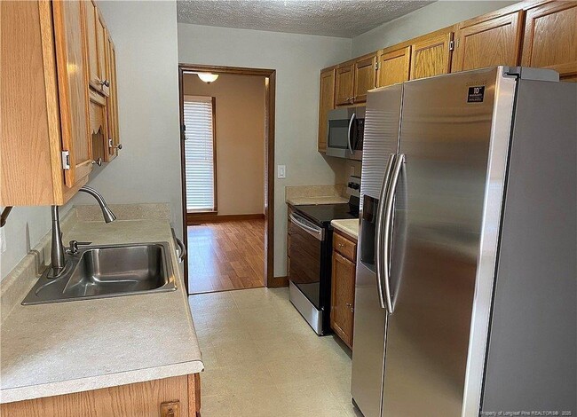 Foto del edificio - 6636 Brookshire St
