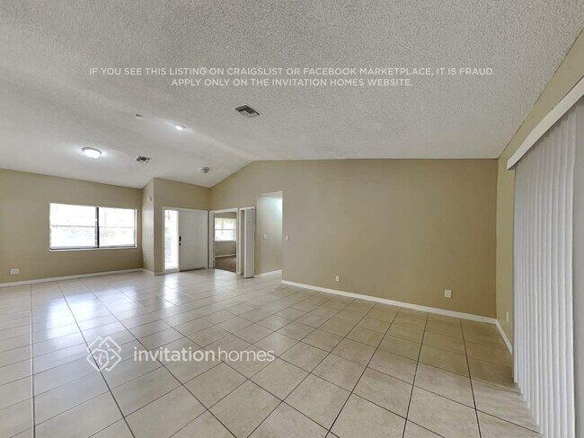Building Photo - 7010 NW 49th Pl
