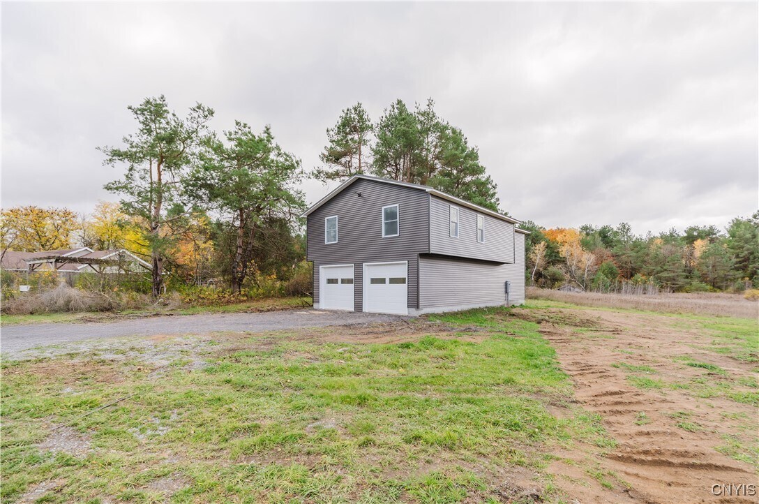 Primary Photo - 26688 NY-342
