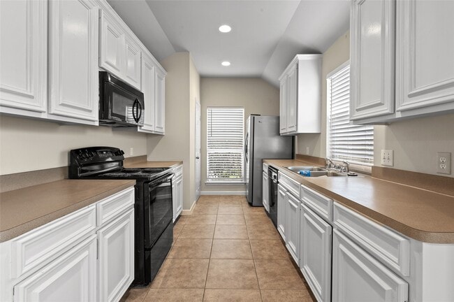 Foto del edificio - 14703 Briceland Springs Dr