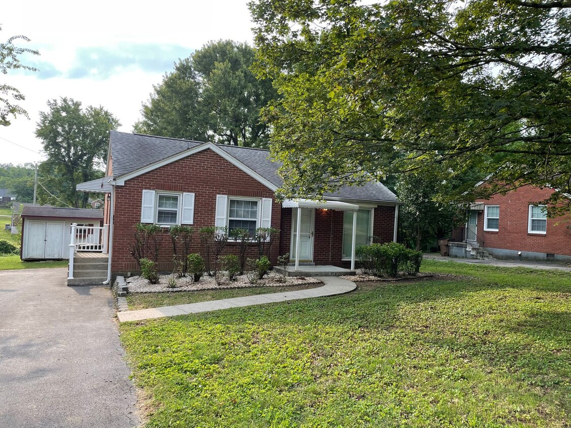 Primary Photo - Adorable Home in the Heart of Donelson!