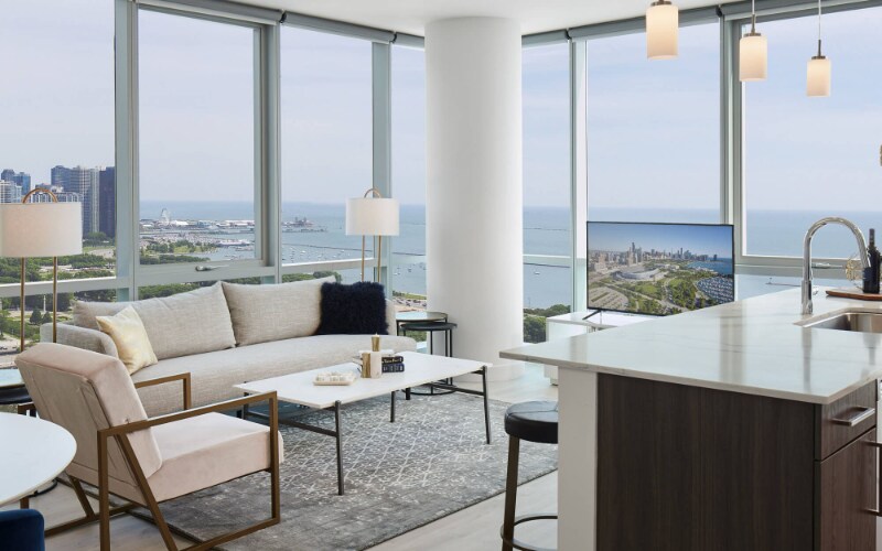 Foto principal - 810 S Michigan Ave