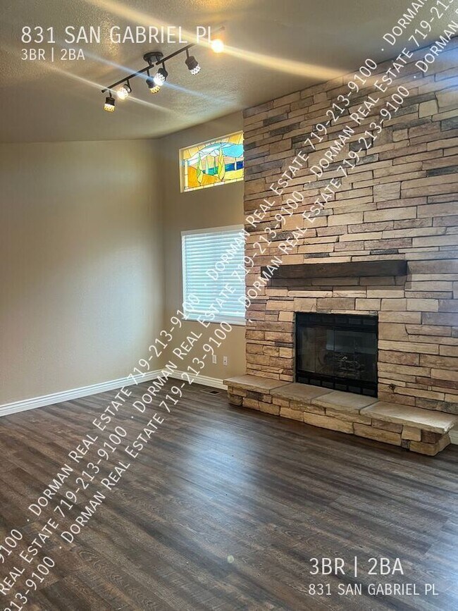 Foto del edificio - 831 San Gabriel Pl