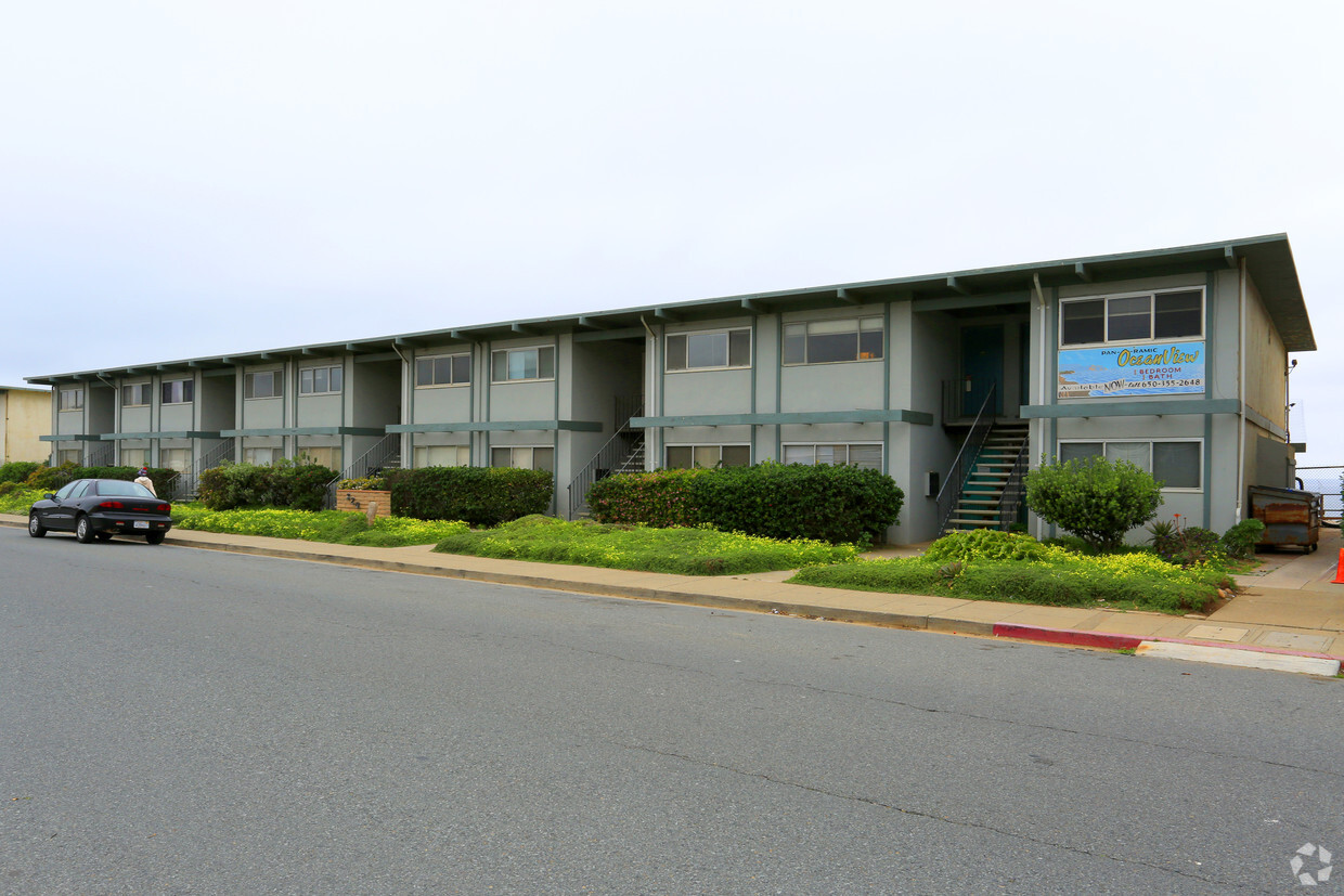 Primary Photo - La Esplanade Apartments