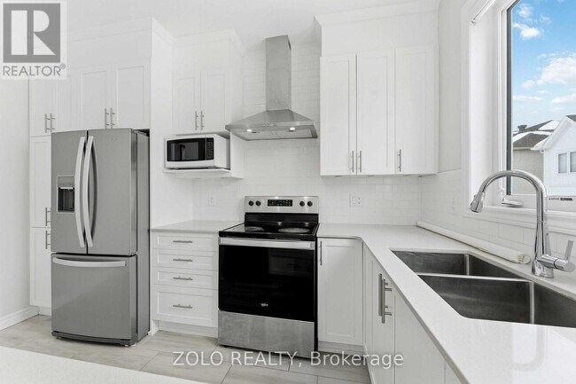 Building Photo - 4130 Obsidian St