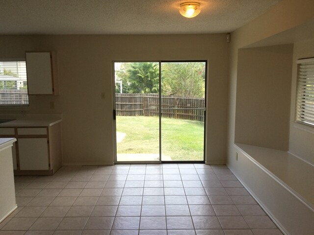 Building Photo - 6491 Beech Trail Dr