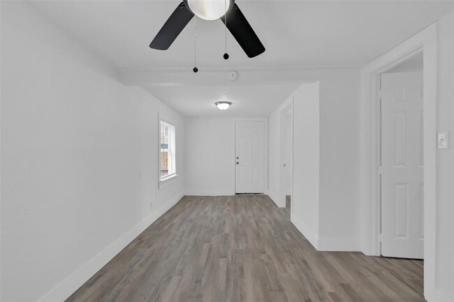 Foto del edificio - 3307 Broadway St