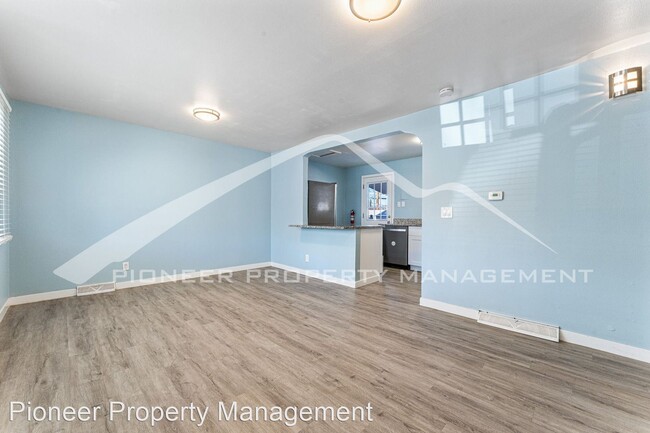 Foto del edificio - 2 br, 1 bath House - 3245 W Walsh Pl