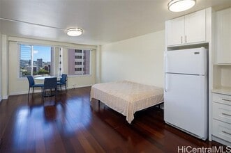 Building Photo - 747 Amana St Building Photo - 747 Amana St