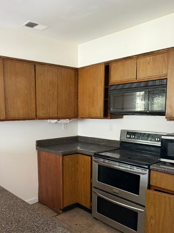 Foto del edificio - 6001 Hickory Cove